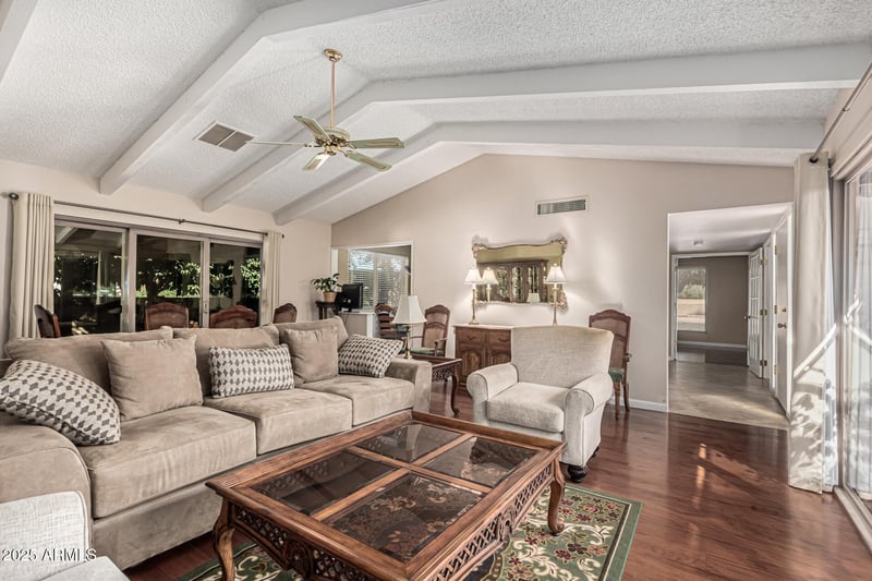 10302 Cheryl Dr, Sun City, AZ 85351