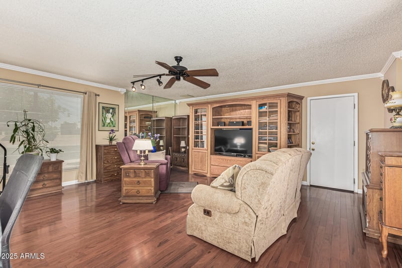 10302 Cheryl Dr, Sun City, AZ 85351