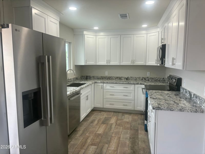10302 W Gulf Hills Dr, Sun City, AZ 85351