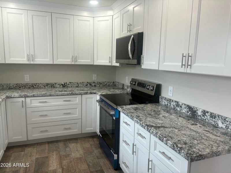 10302 W Gulf Hills Dr, Sun City, AZ 85351