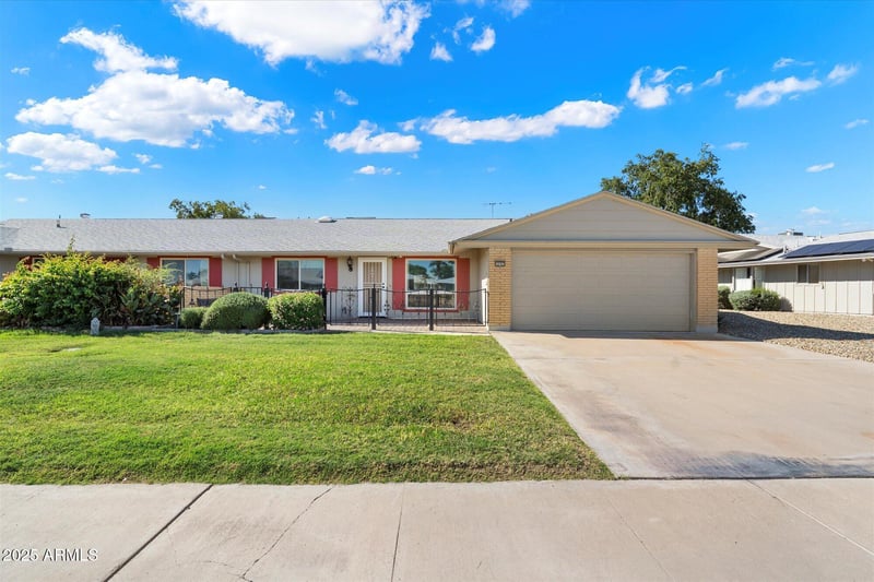 10303 Bright Angel Cir, Sun City, AZ 85351