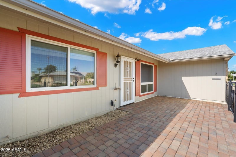 10303 Bright Angel Cir, Sun City, AZ 85351