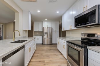 10303 Bright Angel Cir, Sun City, AZ 85351