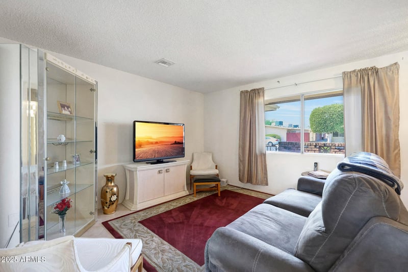 10303 Deanne Dr, Sun City, AZ 85351