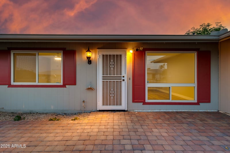 10303 Bright Angel Cir, Sun City, AZ 85351