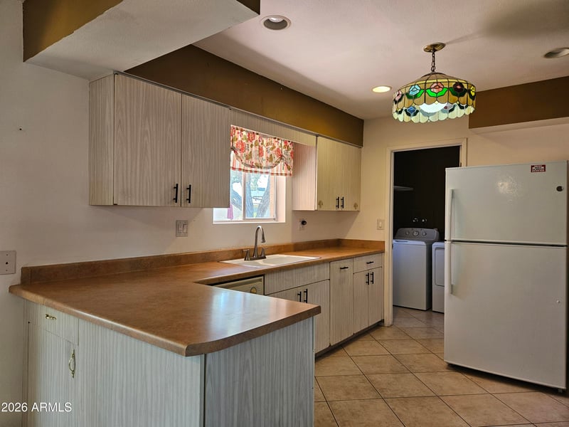 10303 Deanne Dr, Sun City, AZ 85351