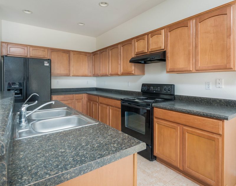 10304 E Copper Dr, Sun Lakes, AZ 85248