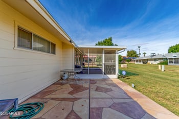 10304 Kingswood Cir, Sun, AZ 85351