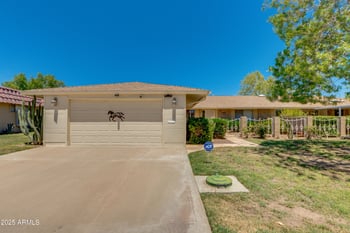 10304 Kingswood Cir, Sun City, AZ 85351