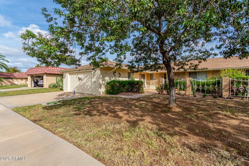 10304 Kingswood Cir, Sun City, AZ 85351