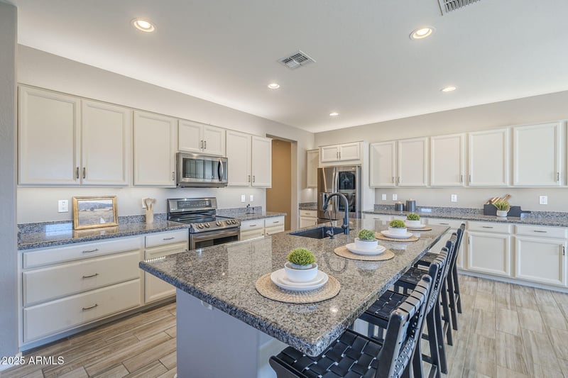 10305 Tahoe Ave, Mesa, AZ 85212