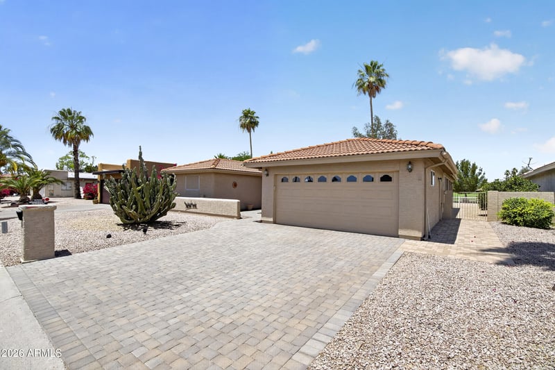 10306 Spring Creek Rd, Sun Lakes, AZ 85248