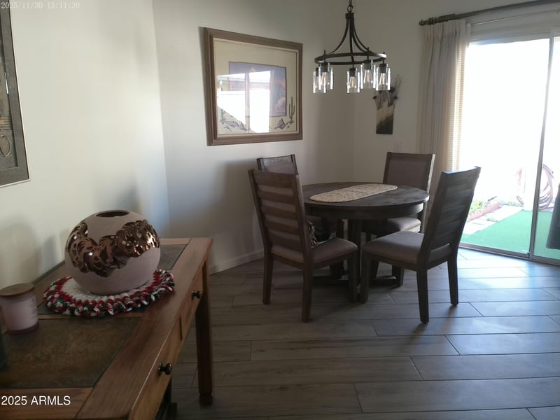 10306 Hutton Dr, Sun City, AZ 85351