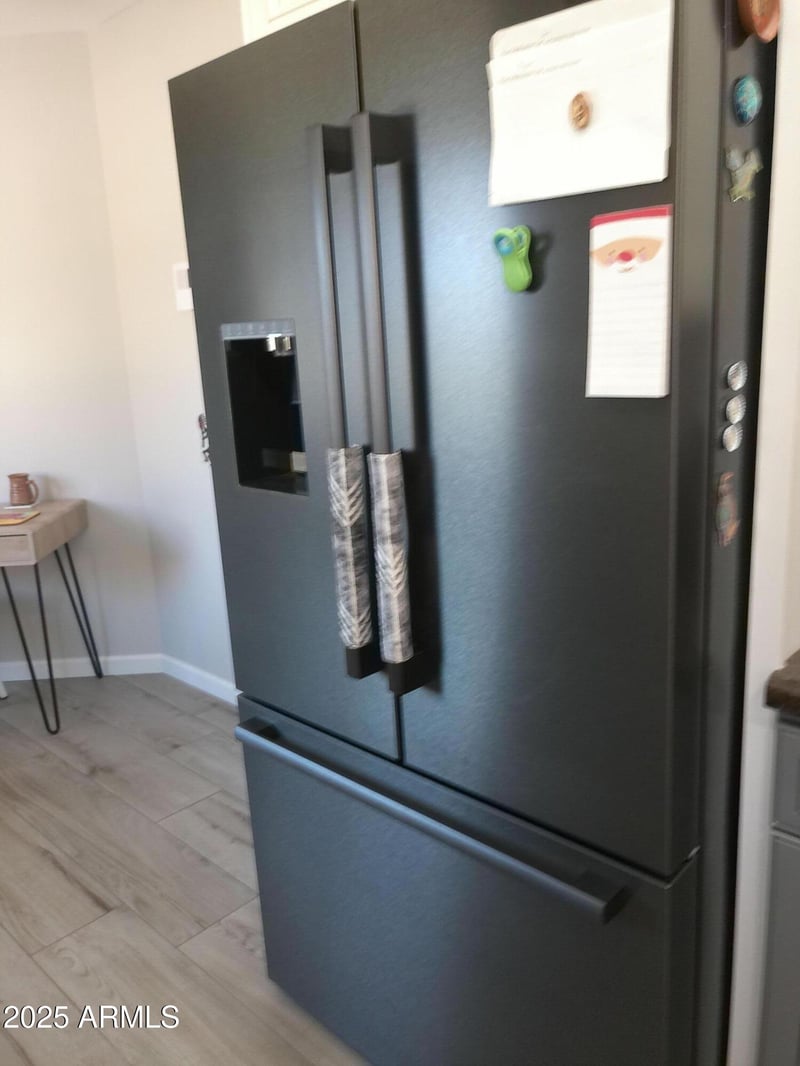 10306 Hutton Dr, Sun City, AZ 85351