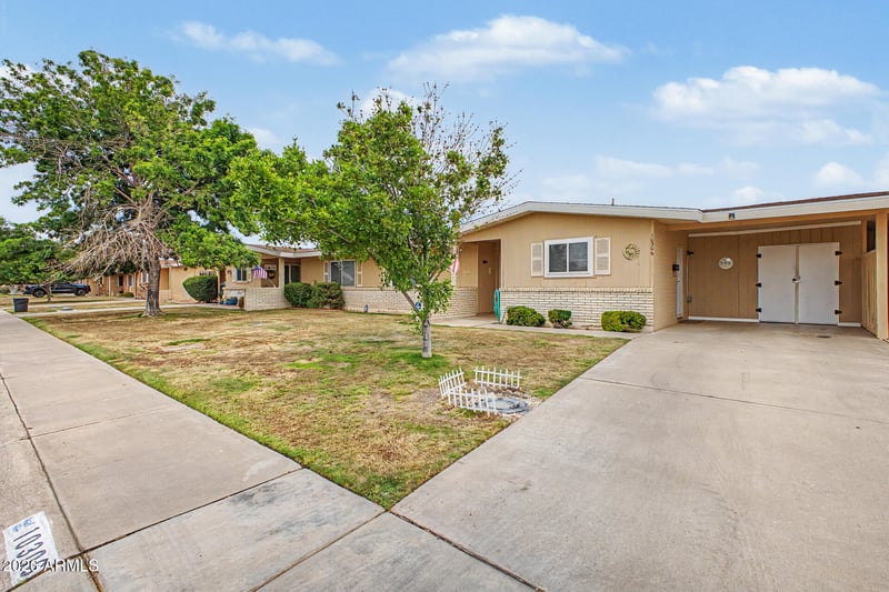 10306 Audrey Dr, Sun City, AZ 85351