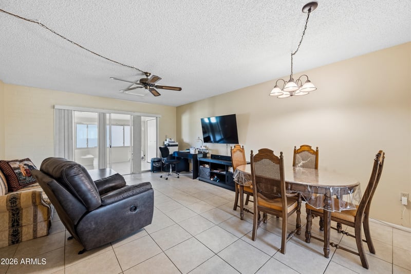 10306 W Audrey Dr, Sun City, AZ 85351