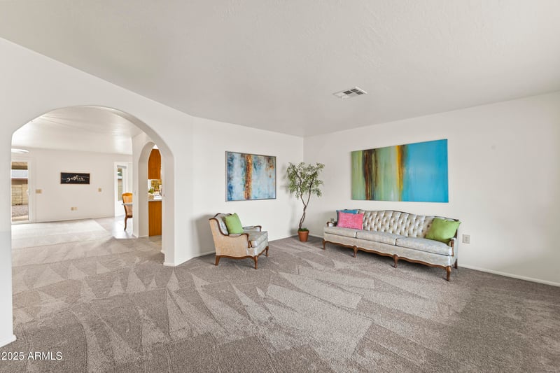 10307 Sutters Gold Ln, Sun City, AZ 85351
