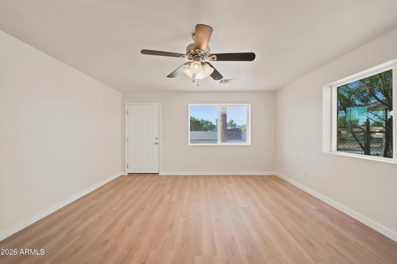 1031 E 2nd Ave, Mesa, AZ 85204