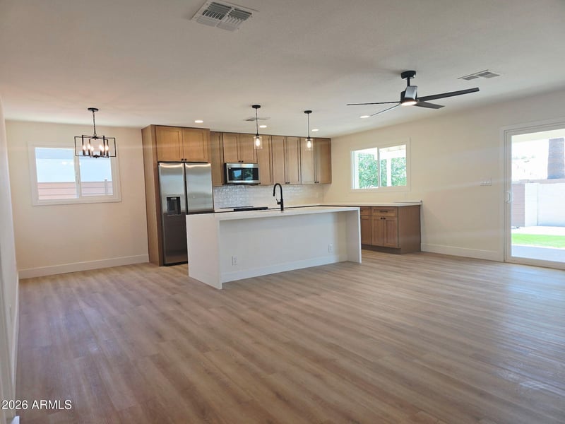 1031 Lilac Dr, Tempe, AZ 85288