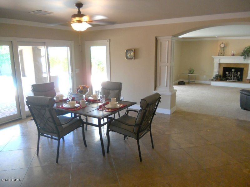 1031 E Meadow Ln, Phoenix, AZ 85022