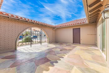 10310 Cameo Dr, Sun City, AZ 85351