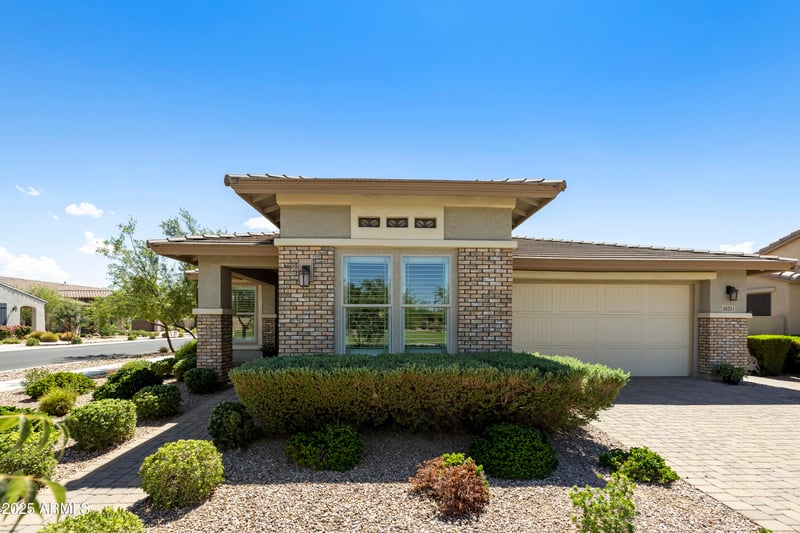 10311 Thunderbolt Ave, Mesa, AZ 85212