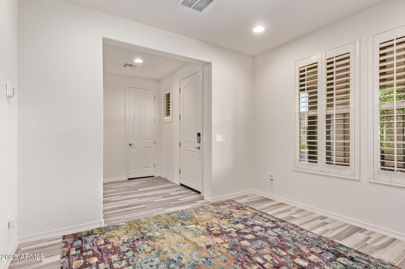 10311 Trent Ave, Mesa, AZ 85212