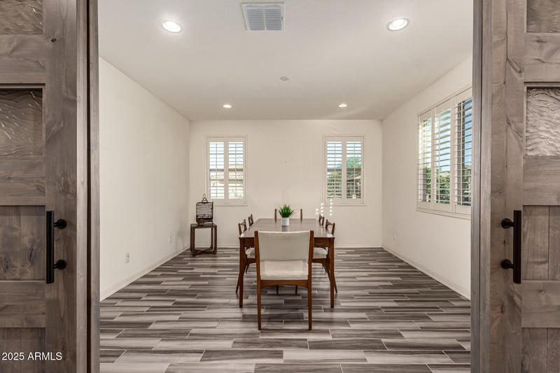 10311 Trent Ave, Mesa, AZ 85212