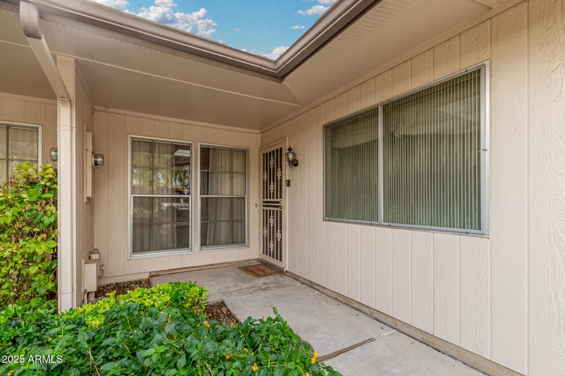 10311 W Ocotillo Dr, Sun City, AZ 85373