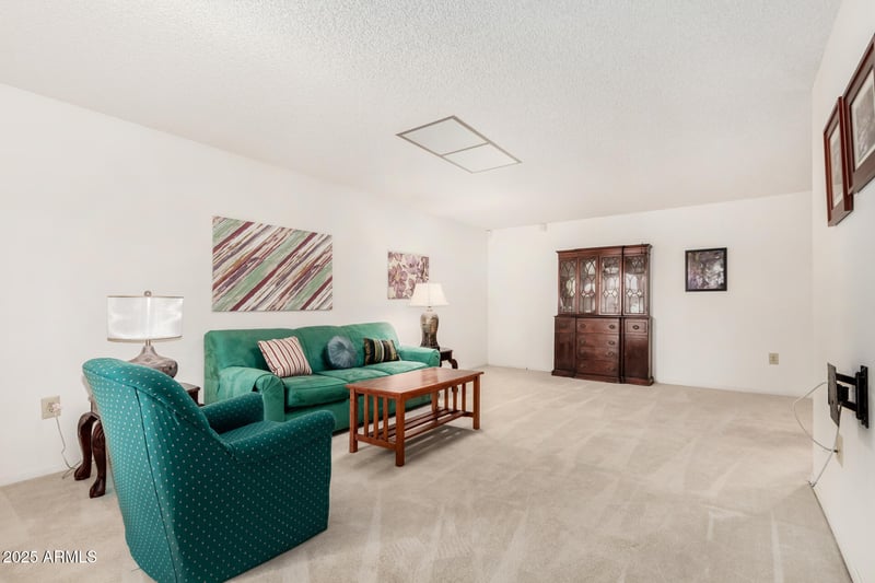 10311 W Ocotillo Dr, Sun City, AZ 85373
