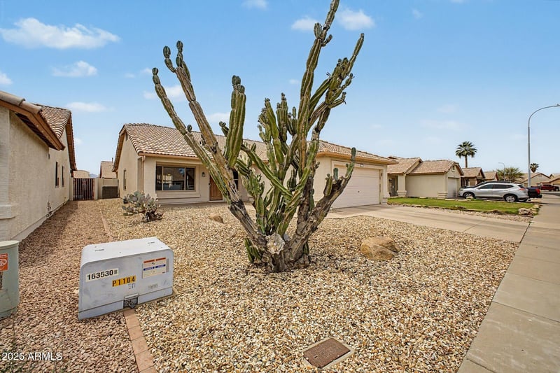 10311 W Orange Dr, Glendale, AZ 85307