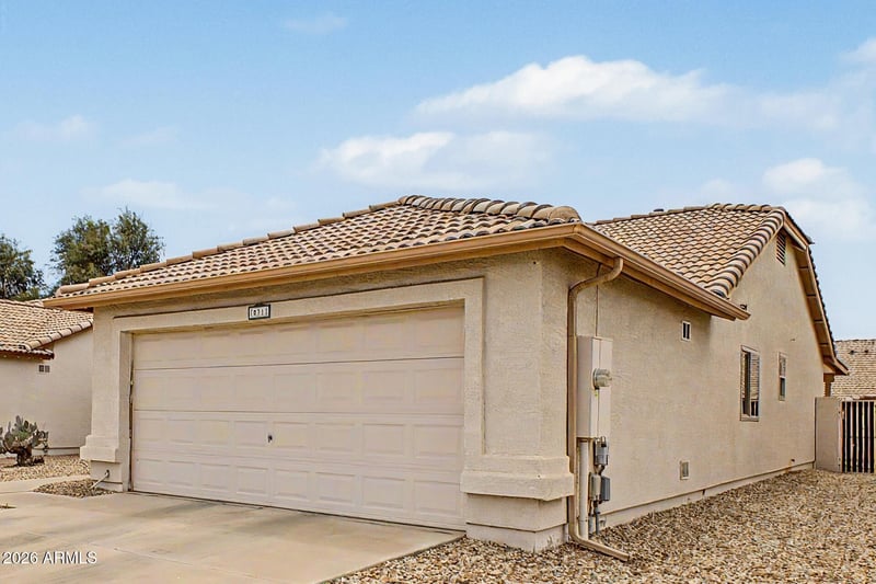 10311 W Orange Dr, Glendale, AZ 85307