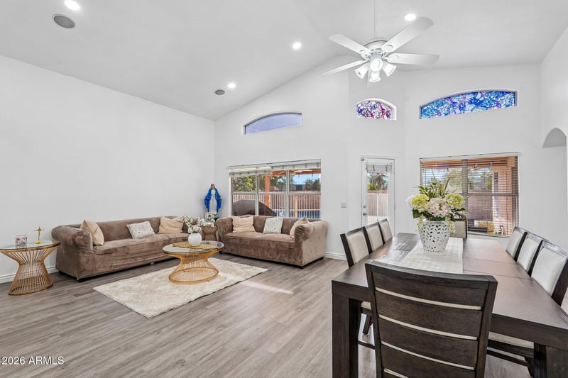 10312 N 58th Ln, Glendale, AZ 85302