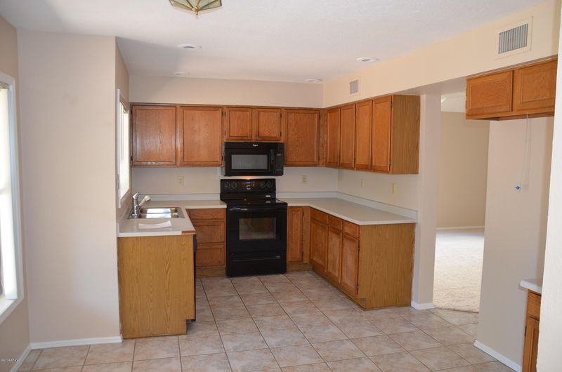 10312 N 61st Ave, Glendale, AZ 85302
