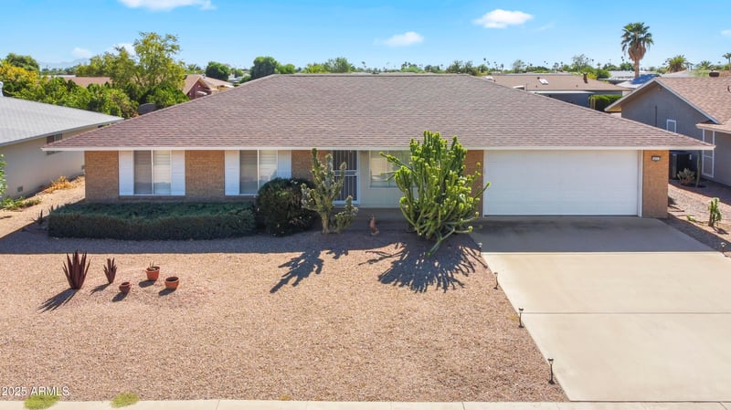 10313 Burns Dr, Sun City, AZ 85351