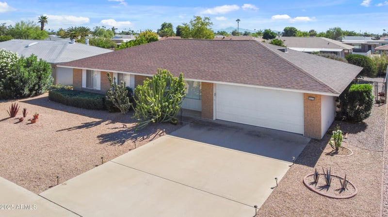 10313 Burns Dr, Sun City, AZ 85351