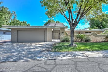 10314 W Spanish Moss Ln, Sun City, AZ 85373