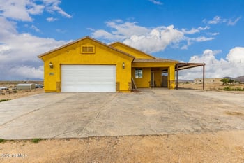 10315 351st Ave, Arlington, AZ 85322