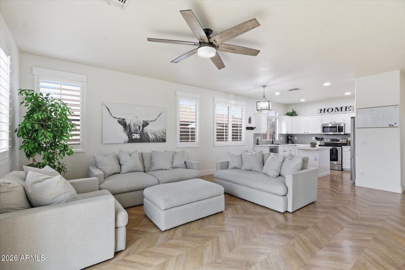 10315 Idaho Ave, Mesa, AZ 85209