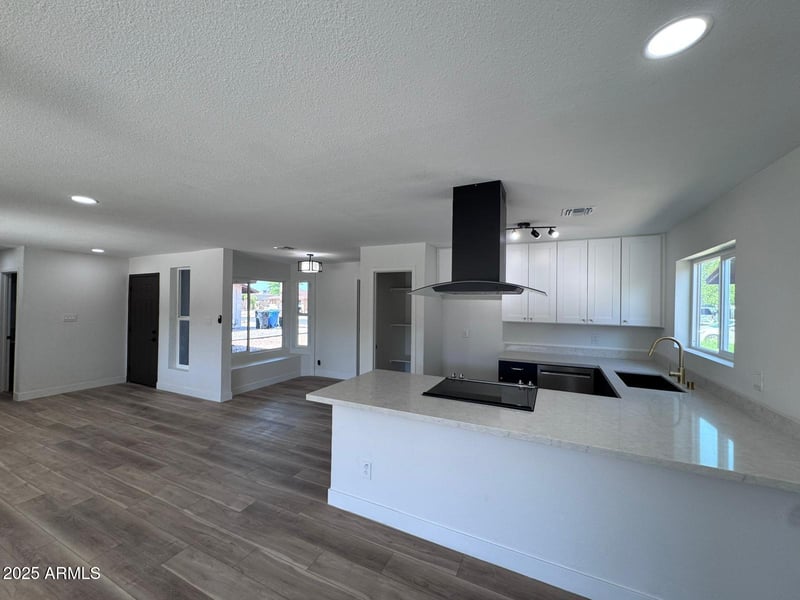 10315 Hazelwood Ave, Phoenix, AZ 85037