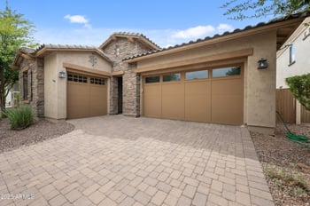 10317 Catalyst Ave, Mesa, AZ 85212