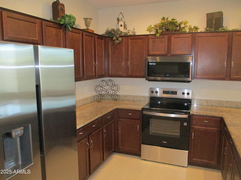 10317 Papago St, Tolleson, AZ 85353