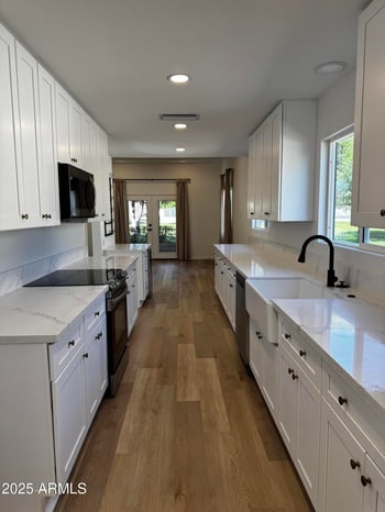 10318 Manzanita Dr, Sun City, AZ 85373