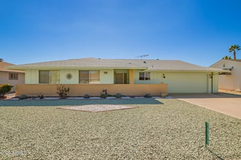 10319 Twin Oaks Dr, Sun City, AZ 85351