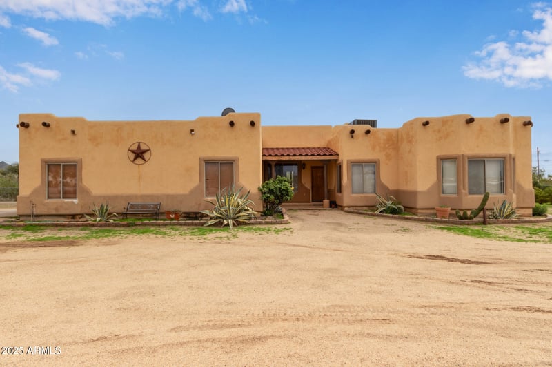 1032 Carlise Rd, Phoenix, AZ 85086