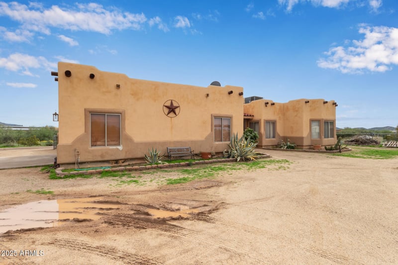 1032 Carlise Rd, Phoenix, AZ 85086