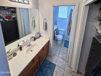 1032 E Cantebria Dr, Gilbert, AZ 85296