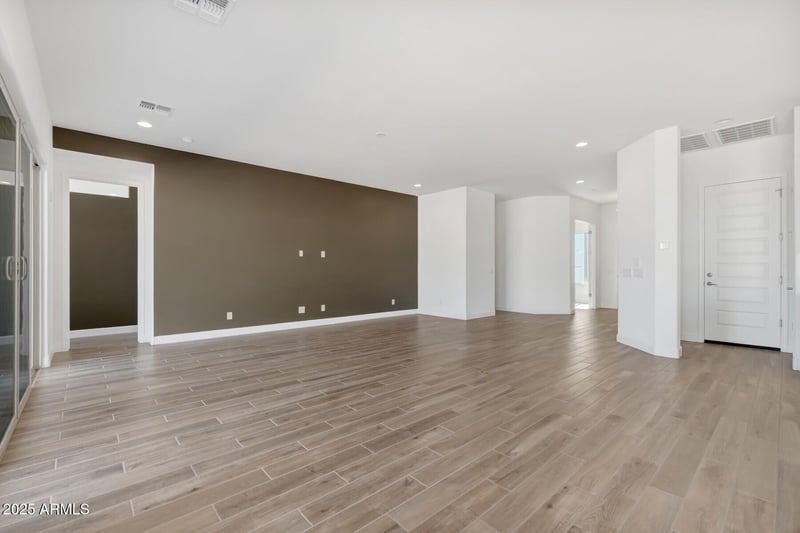 1032 J Waltz Way, Apache Junction, AZ 85120