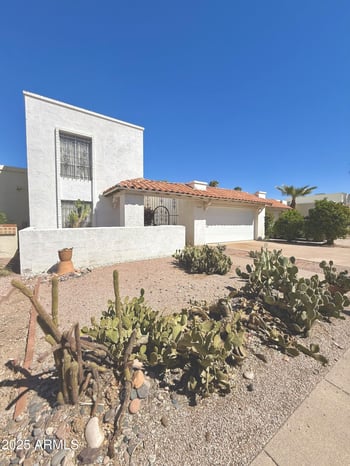 1032 Laguna Dr, Tempe, AZ 85282