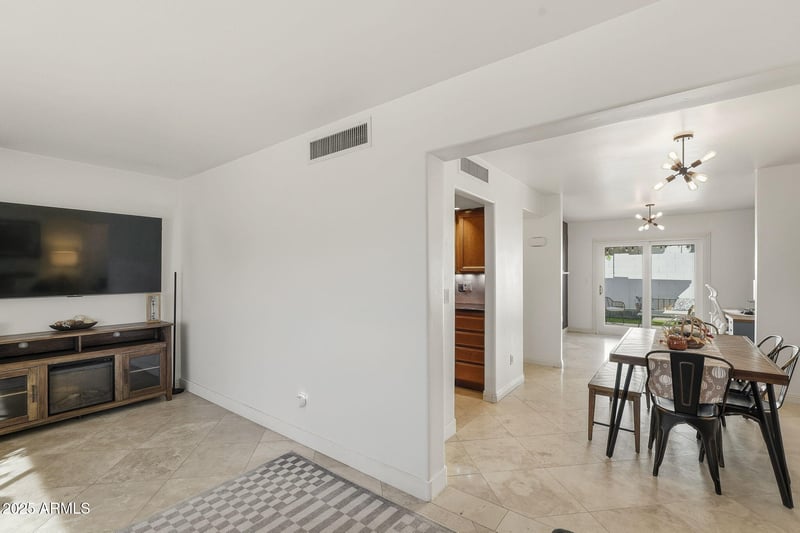 1032 Michigan Ave, Phoenix, AZ 85022